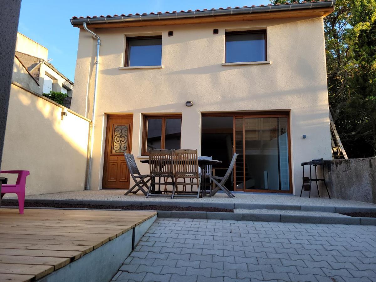 Les Maisons Bareyre - Grandes Maisons Avec Terrasse Saint-Sandoux ภายนอก รูปภาพ